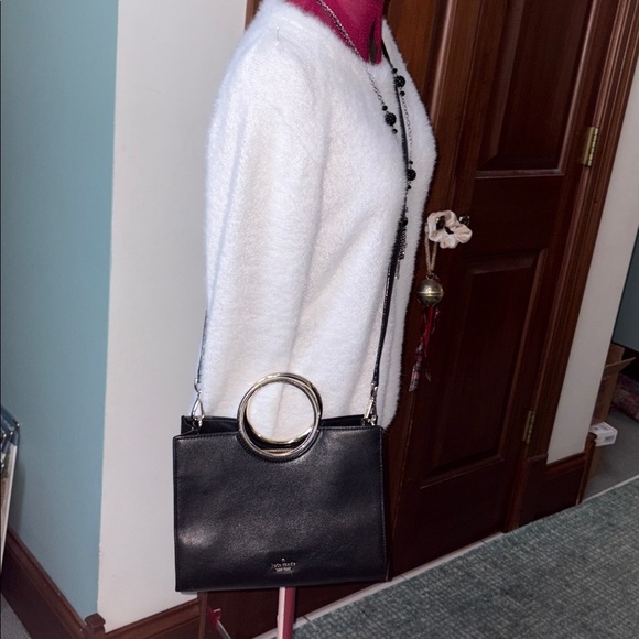 Kate Spade satchel Crossbody bag leather black goldtone round ring handles EUC - Picture 17 of 17